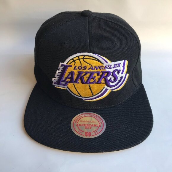 Mitchell‎ & Ness NBA L.A. Lakers Baseball Cap Black - Picture 2 of 5